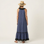 Mayline | Vestido largo sin mangas con cuello de volantes y ribete en contraste